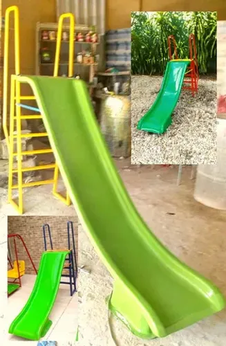 Escorregador fabricado em fibra de vidro 