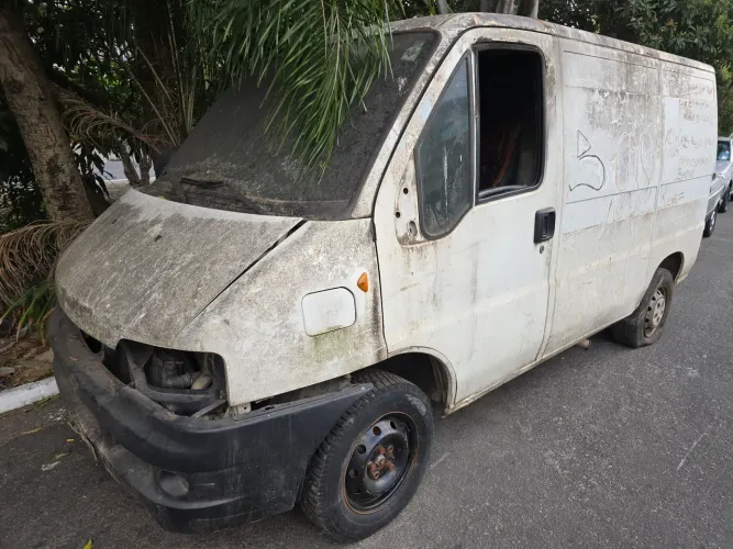 Ducato 2.8 turbo eletrônica ano 2006 SUCATA para venda de peças