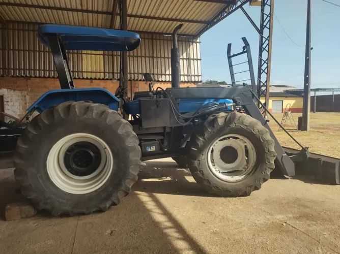 Vendo Trator New Holland 7630-fpt ano 2014