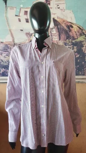 Camisa social listrada Tommy Hilfiger