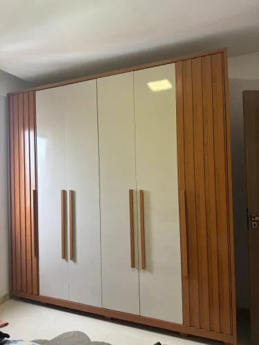 Guarda Roupa 6 portas