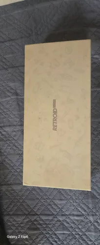Retroid Pocket 5 novo na caixa com jogos ao seu gosto.