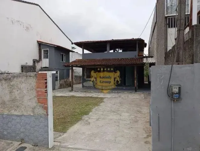 Casa com 3 dormitórios para alugar, 170 m² por R$ 3.000,01/mês - Itaipu - Niterói/RJ