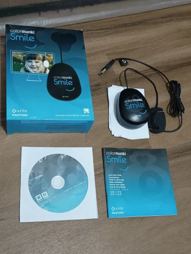 Calibrador de monitor / telas Colormunki Smile da X-Rite usado