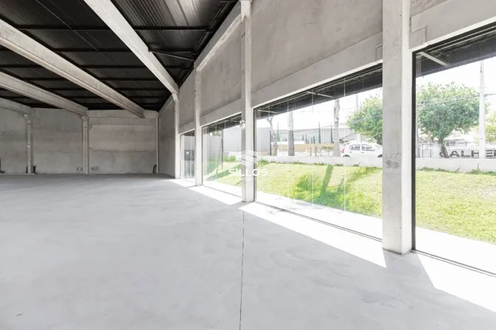 Loja com 110,00 m² para alugar no Centro Comercial Vila Lamu no Novo Mundo - Unidade 23