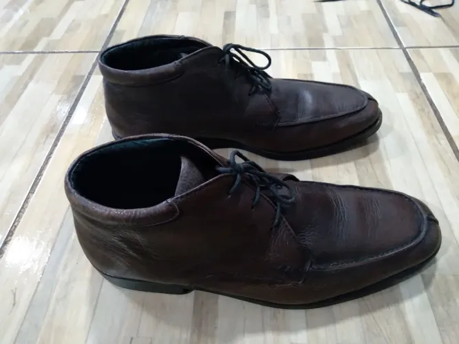 Botas de couro marrom - Elegância e conforto