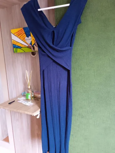 Vestido Azul Marinho com Detalhes