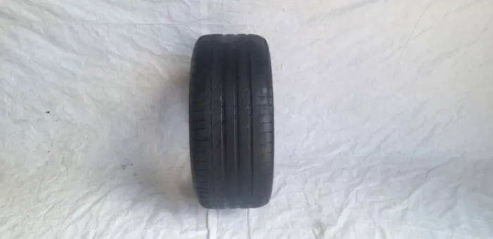 Pneu Bridgestone 275/40/19 #139