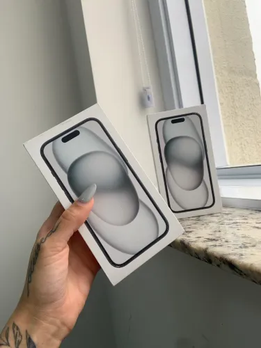 IPHONE 15 128 LACRADO