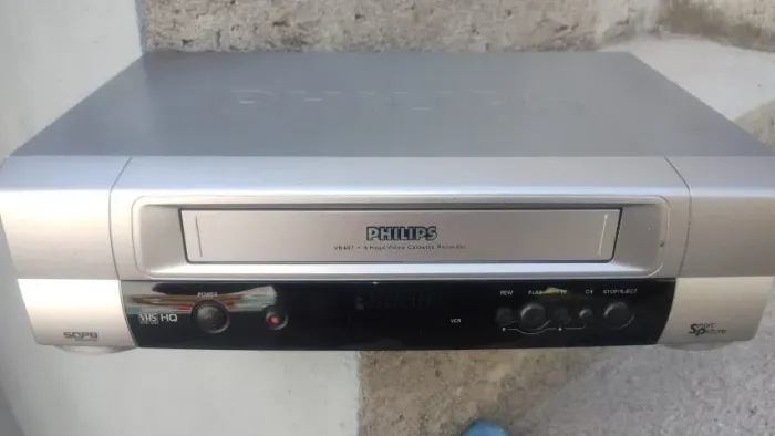 SUCATA VÍDEO CASSETE PHILIPS VR407 PARA PEÇAS 