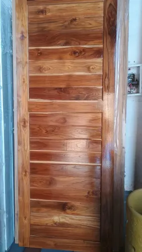 Porta externa de teca ?