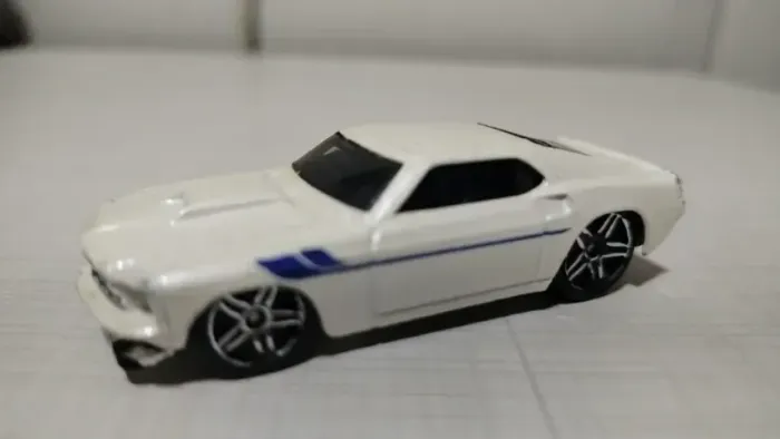 Miniatura '69 Mustang Hot Wheels 1/64