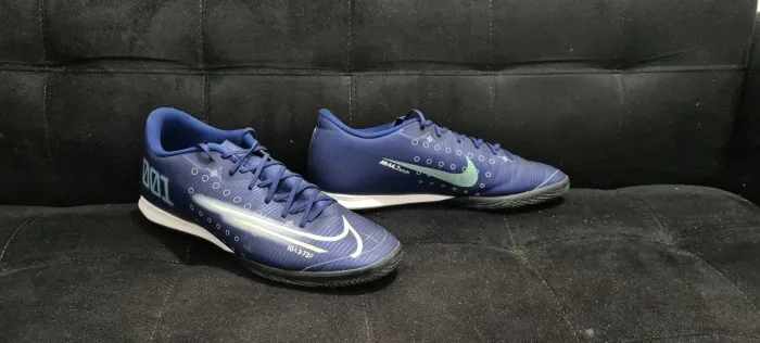 Chuteira Nike Mercurial Vapor 13