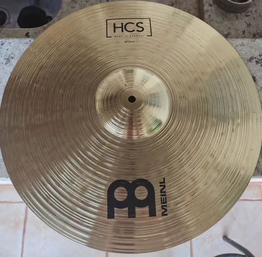 Prato de Bateria Meinl HCS 18" Crash