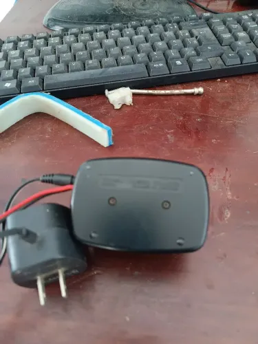 Carregador de rádio HT yaesu modelo NC 38b usado