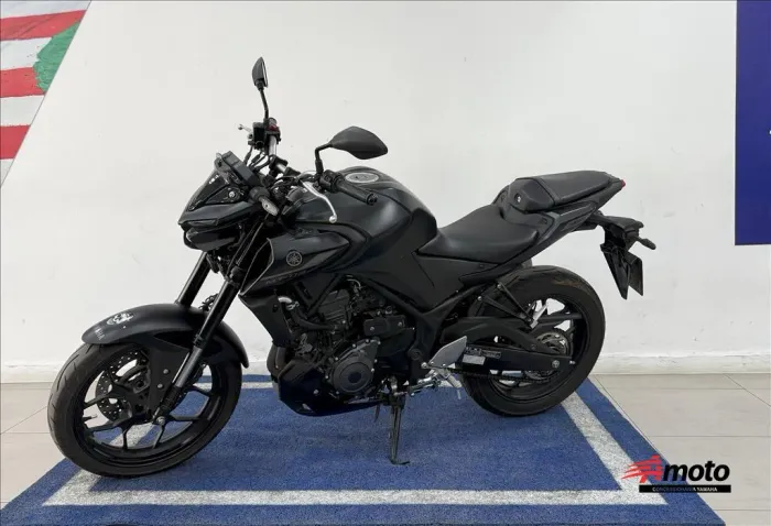 YAMAHA MT-03 CONNECTED ABS