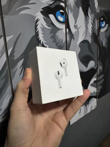 AirPods 4 com Cancelamento Ativo de Ruído - Novo