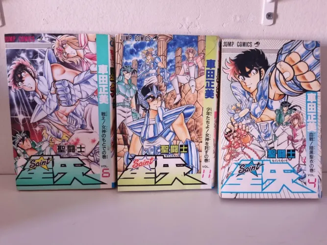 Mangás cavaleiros do zodíaco em Japonês