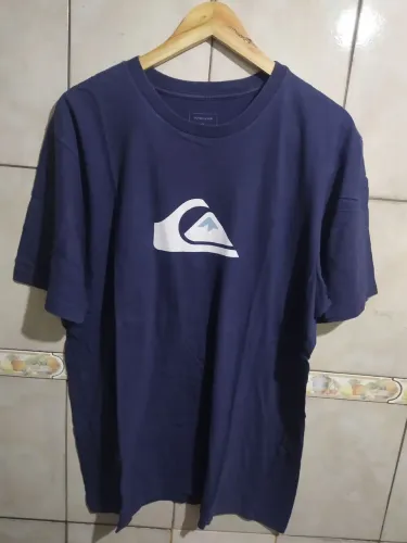 Camiseta Quiksilver Azul - Tamanho GG