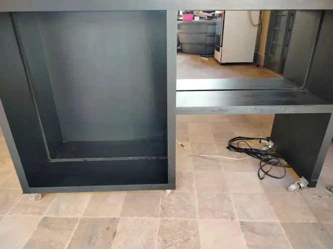 Rack Preto com Rodinhas