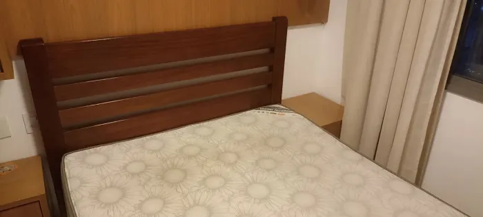 Cama Queen Madeira Maciça + Colchão Ortobom 