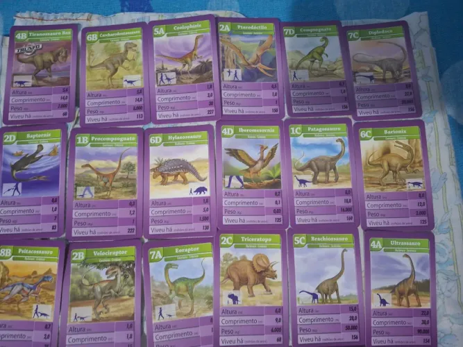 Coleção de Cartas de Dinossauros