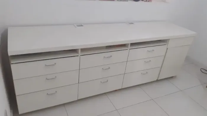 Gabinete / bancada-consultório-escritório-cozinha-clínica- (sem tampo de Corian)