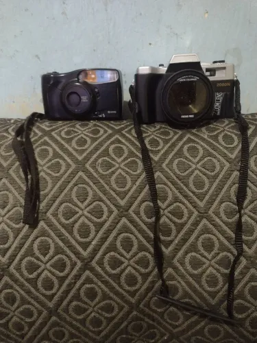Lote Com 2 Máquinas Fotográficas Antigas Para Coleção Ou Decoração.