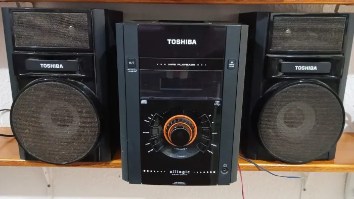 Caixa de Som Toshiba
