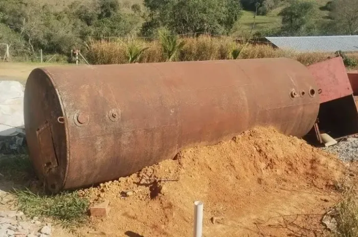 Vendo Tanque de água usado 20 mil litros