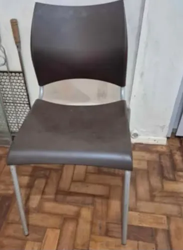 Cadeira de alumínio confortável