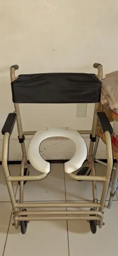 Cadeira de banho para idoso em perfeito estado!