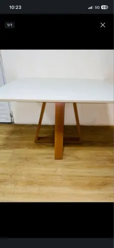Vende-se mesa linda!