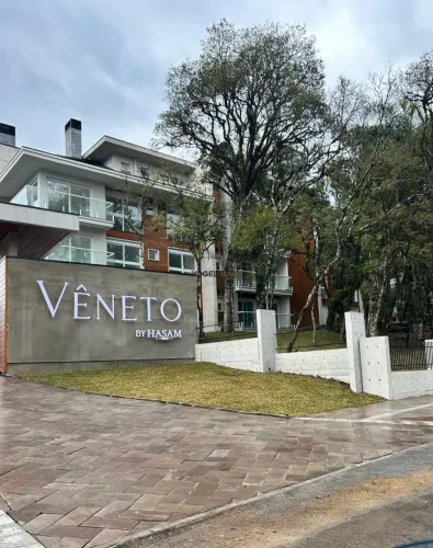 Residencial Vêneto Gramado | Apartamento de 2 suítes com vista para a natureza REF: 4160
