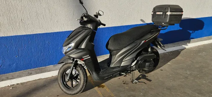 Fluo Yamaha 2024/2025