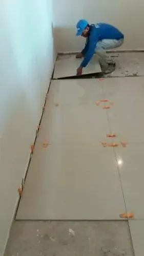 Pedreiro disponível