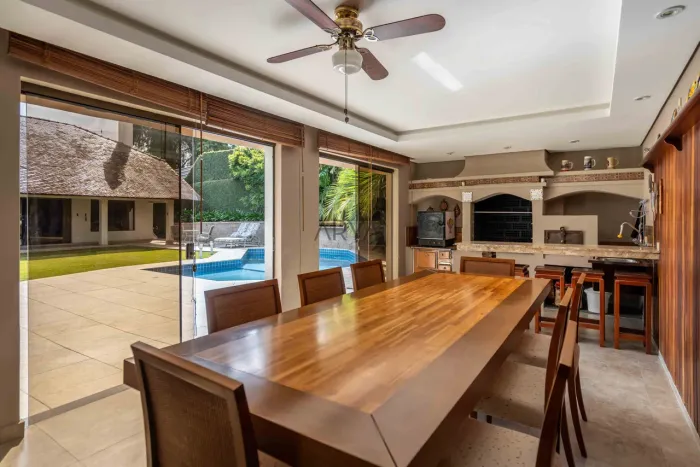 Casa em condomínio à venda no Pilarzinho ARYA1