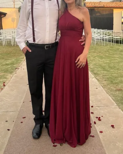 Vestido de festas longo cor Marsala
