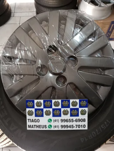 Calotas aro 14 grafite brilhante novas $80 reais as 4 calotas na promoção. Aceito cartão