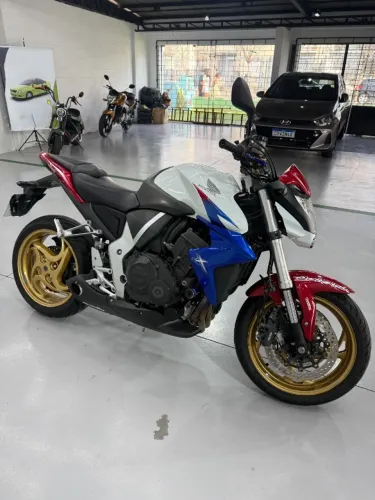CB1000 Capitão América 2012/2013
