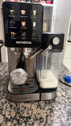 Cafeteira expresso mondial