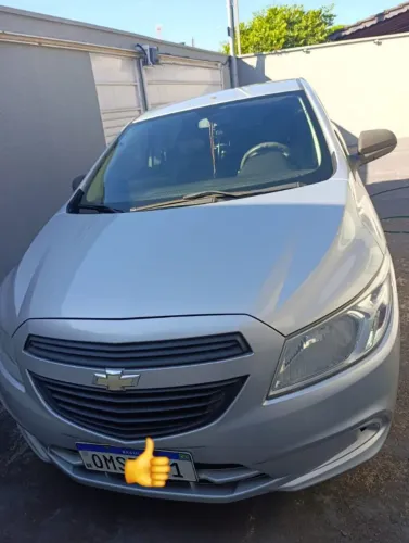 Chevrolet Onix Hatch LS 1.0 8V Flex Power Mec. 4P 2013