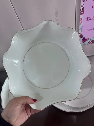 Conjunto de travessas de servir em porcelana