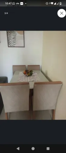 Mesa de jantar 4 cadeiras