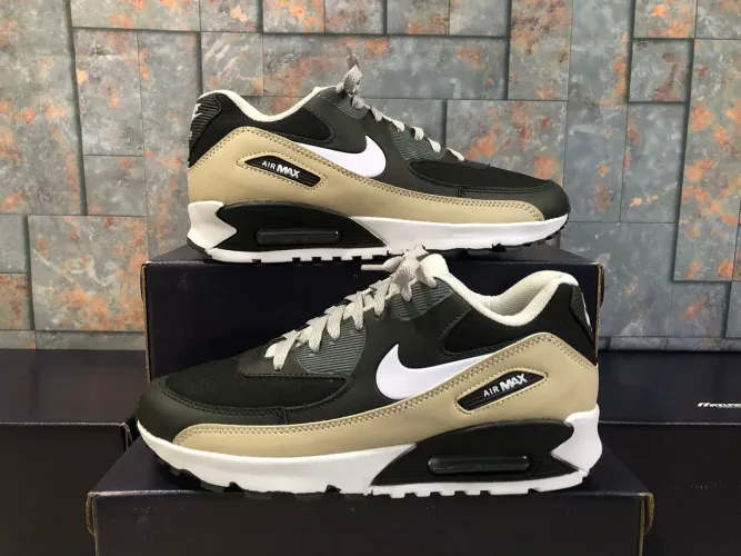 Nike Air Max 90 M