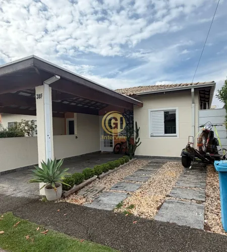 Casa à Venda no Residencial Casabella - Jacareí/SP Excelente oportunidade para quem busca