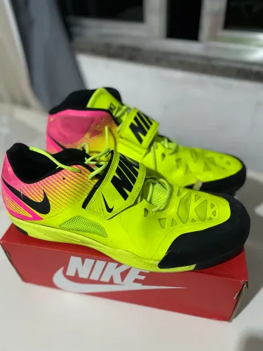 Nike Zoom Javelin Elite 2