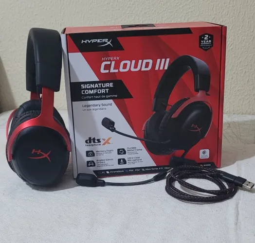 HyperX Cloud III - Novo (menos de 1 mês de uso)