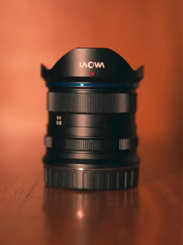Lente Laowa 9mm f/2.8 Zero-D para Fujifilm X - Ultra Grande Angular