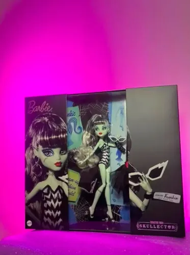 Boneca Monster High Skullector Frankie X Barbie